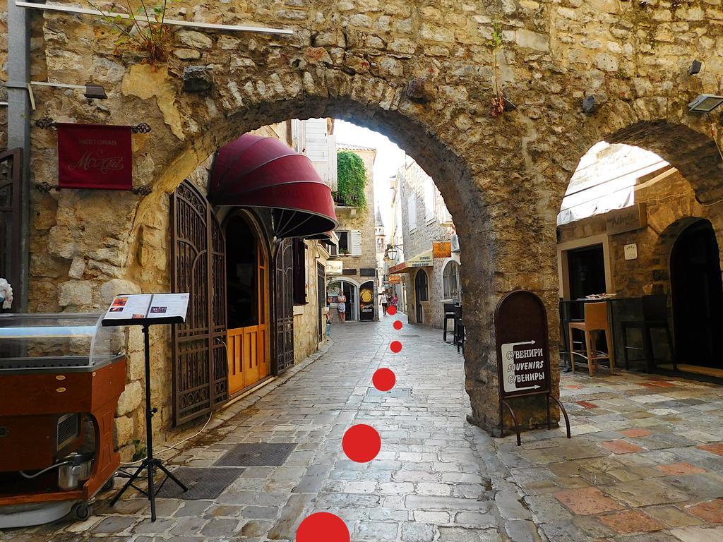 R-Club Old Town Apartments بودفا المظهر الخارجي الصورة