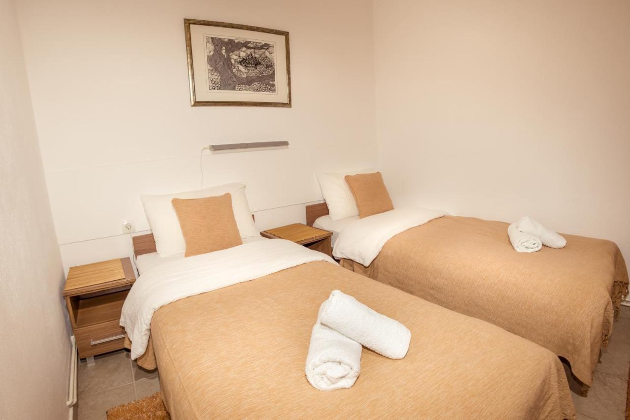 R-Club Old Town Apartments بودفا المظهر الخارجي الصورة