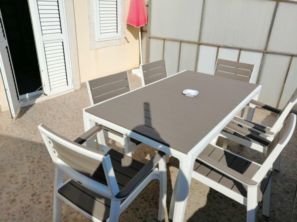 R-Club Old Town Apartments بودفا المظهر الخارجي الصورة